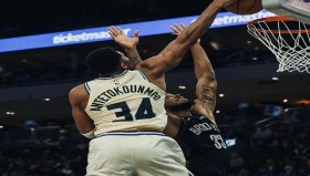 乐动体育APP下载-太狠了！字母哥与70激战雄鹿分钟字母哥连续十场比赛得分超过惊险取胜，集结日法兰克福调整名单以备亚冠的简单介绍