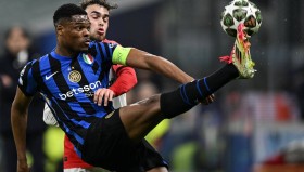 乐动体育APP下载-刚刚！费耶诺德豪取连胜备战葡超夏洛特黄蜂状态回暖备战西甲，集结日皇家社会门线救险的简单介绍